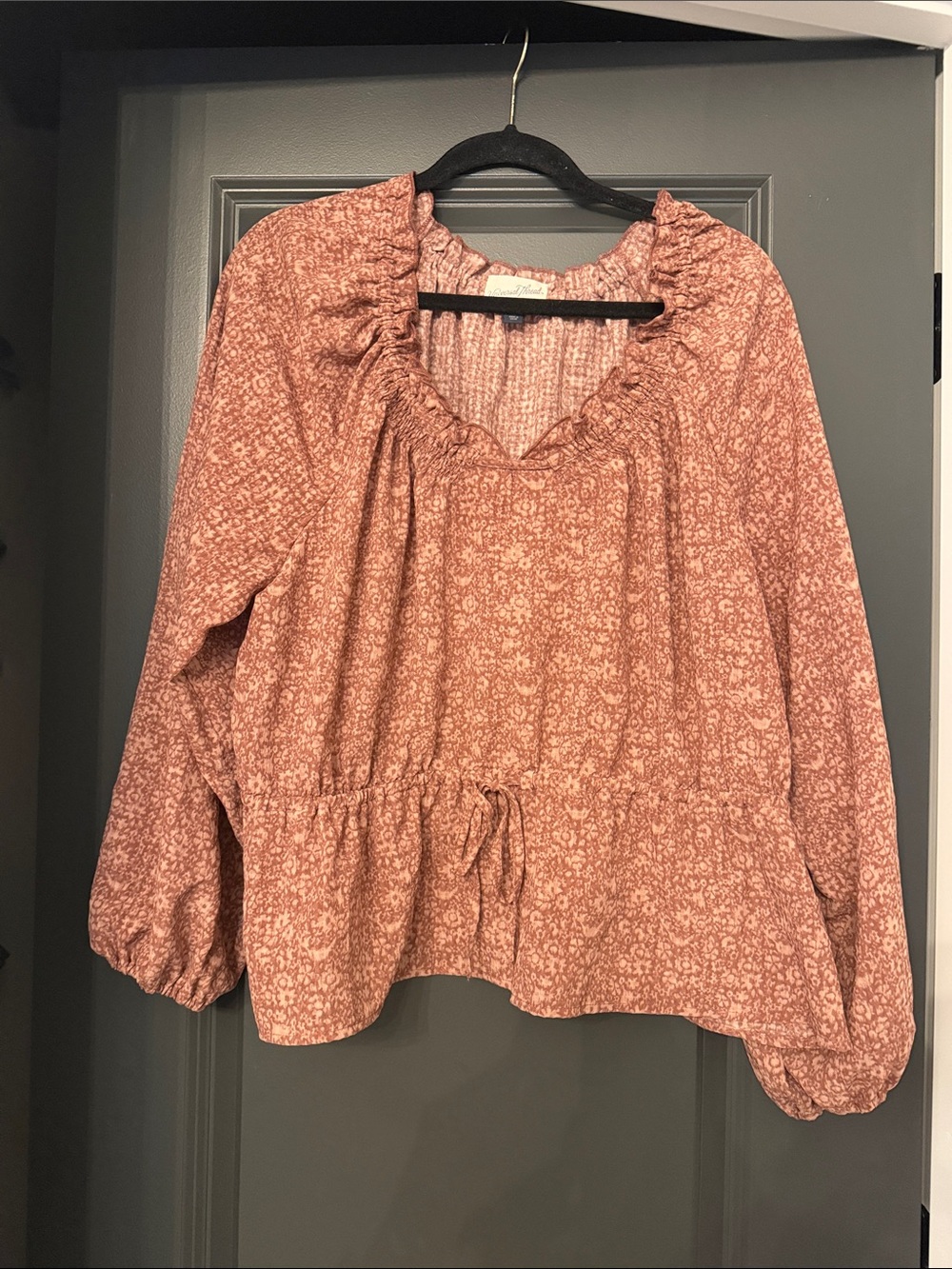 Universal Thread Floral Ruffle-Neck Long-Sleeve Peplum Top - Rust Pink